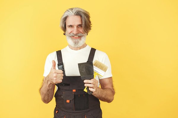 Quels systèmes de sécurité sont recommandés pour une piscine utilisée par des sportifs ?