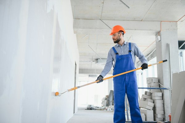 Peintre en bâtiment : garant d'un projet d'embellissement immobilier réussi