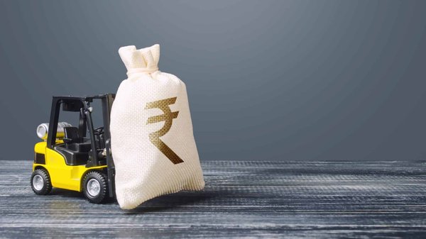 Rester au chaud chez soi en investissant moins cher : opter pour le poêle à bois granulé